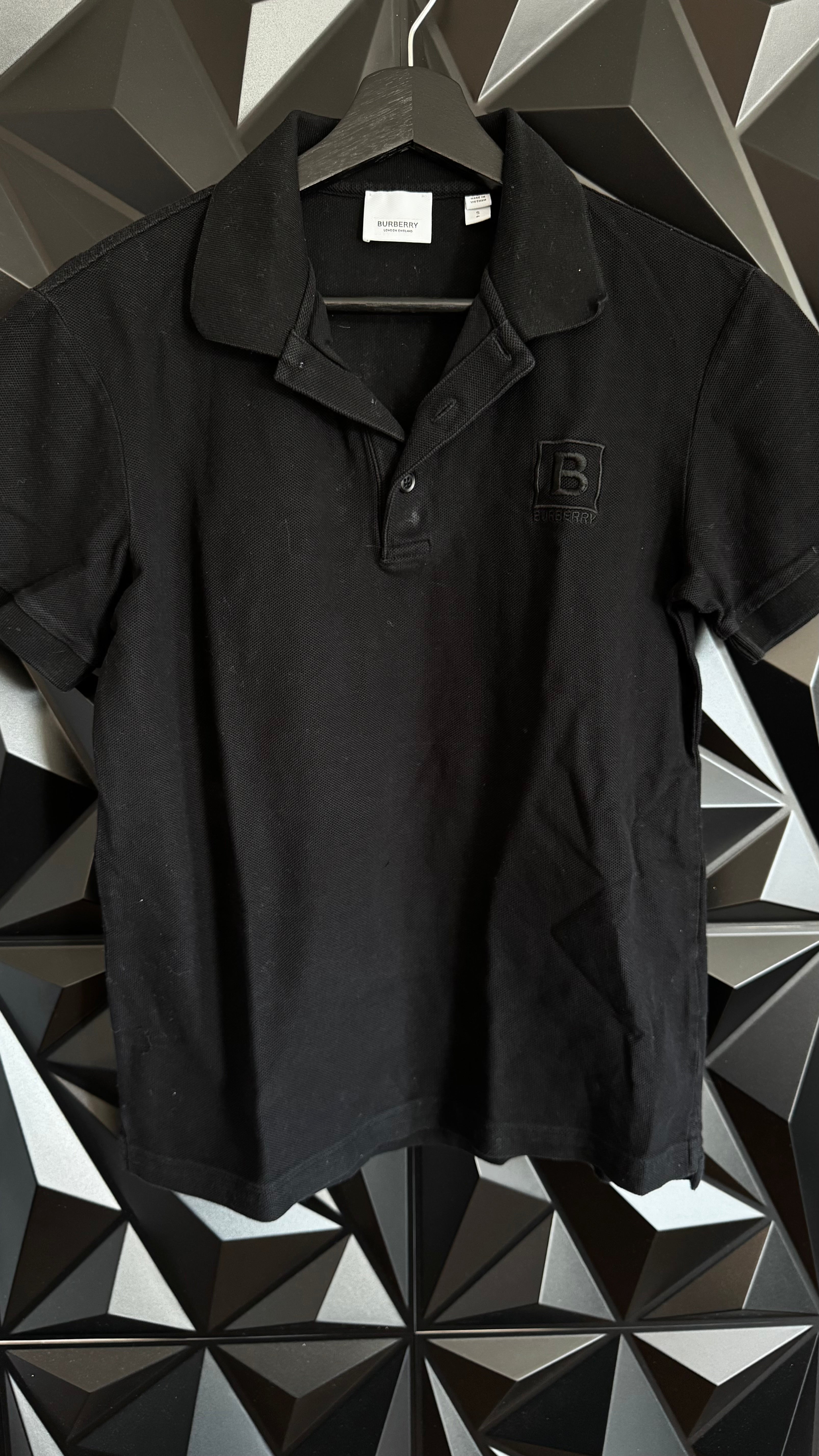 Burberry Polo Size Small