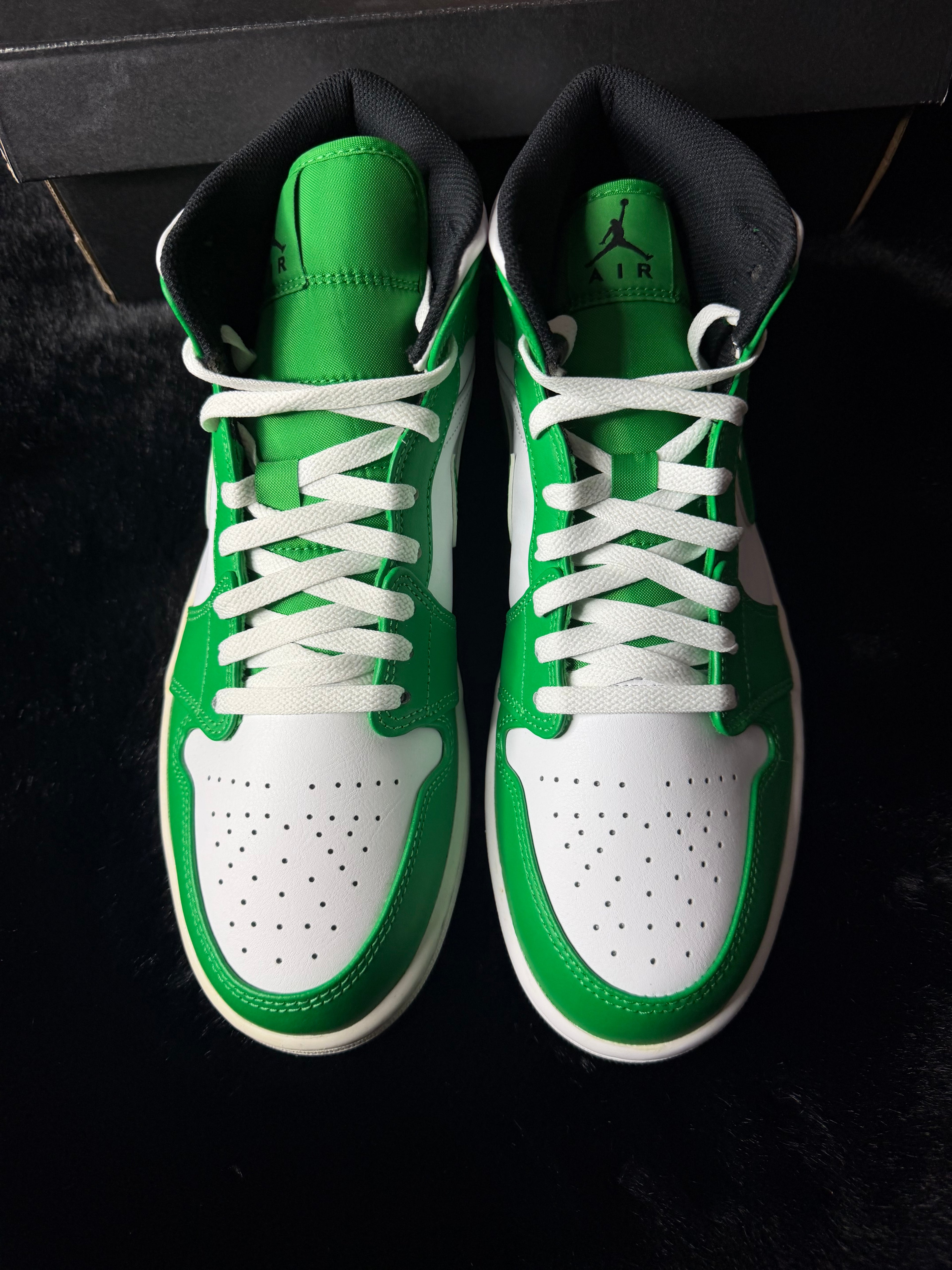 Jordan 1 mid new size 11