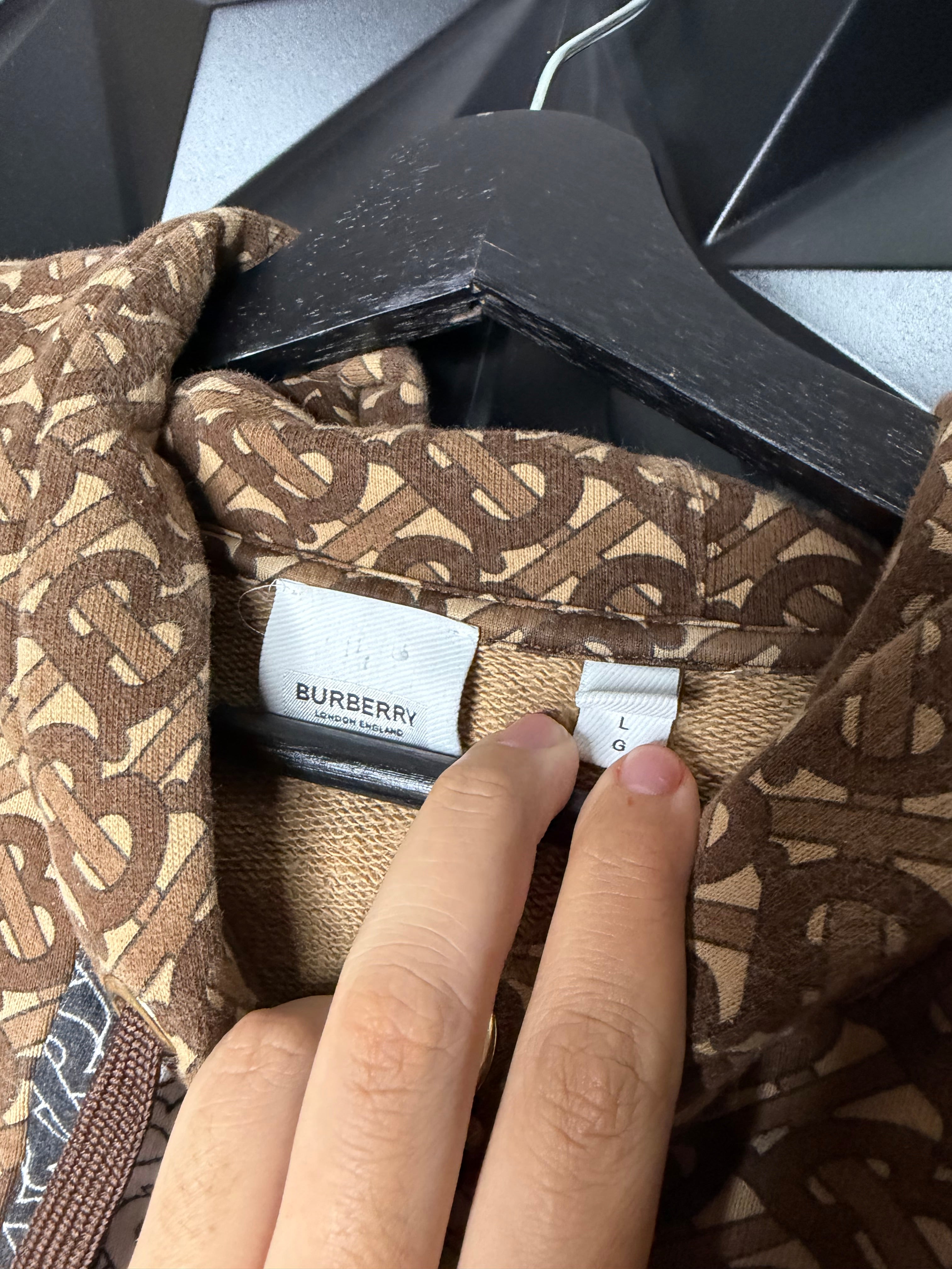 Burberry Print Hoodie Size Large