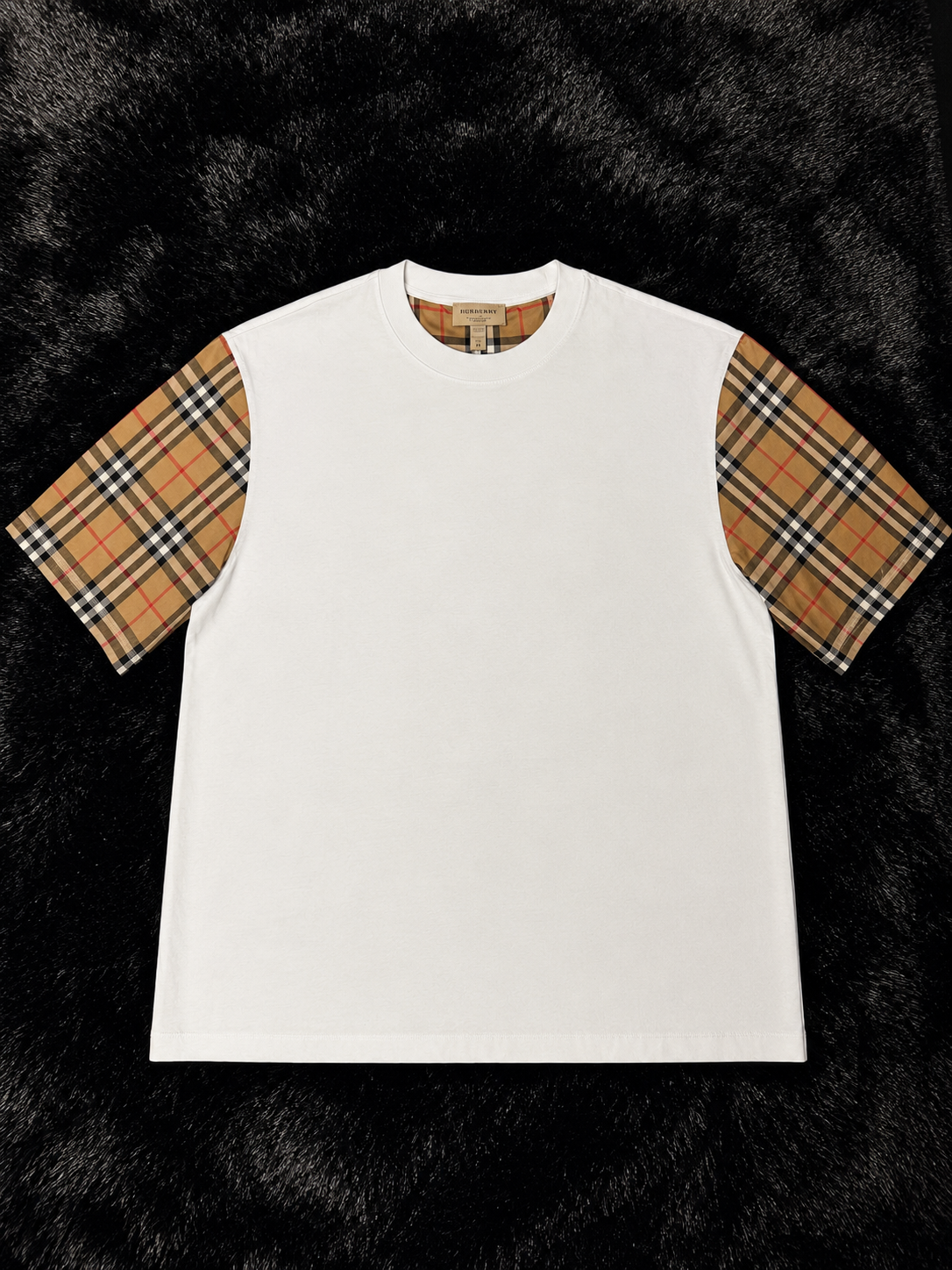 Burberry tee Size M, XL