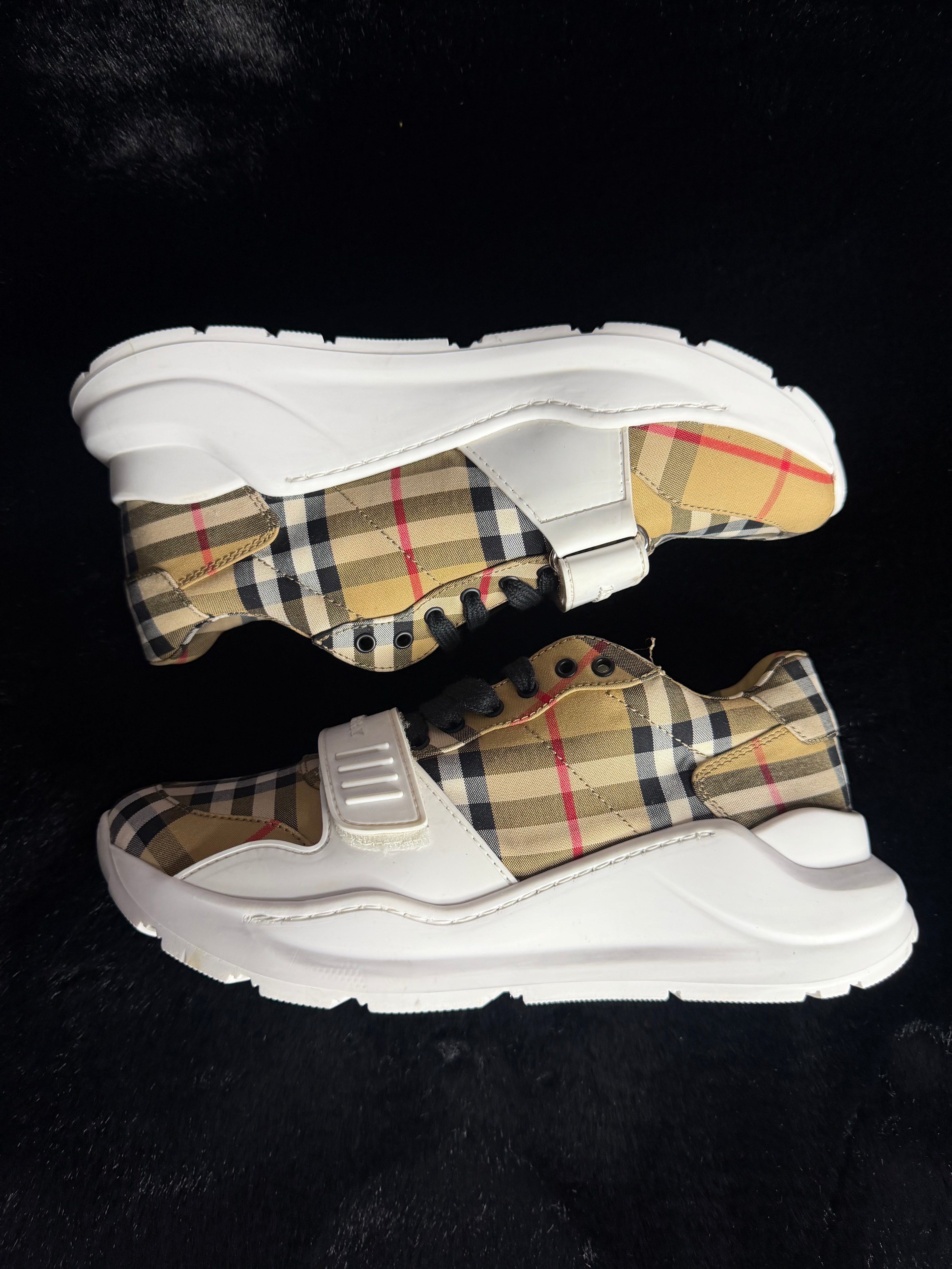 Burberry Ramsey Sneakers Size 38