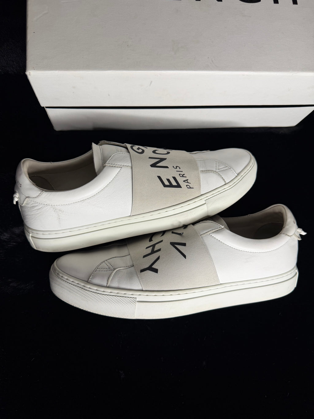 Givenchy white Sneakers Size 41