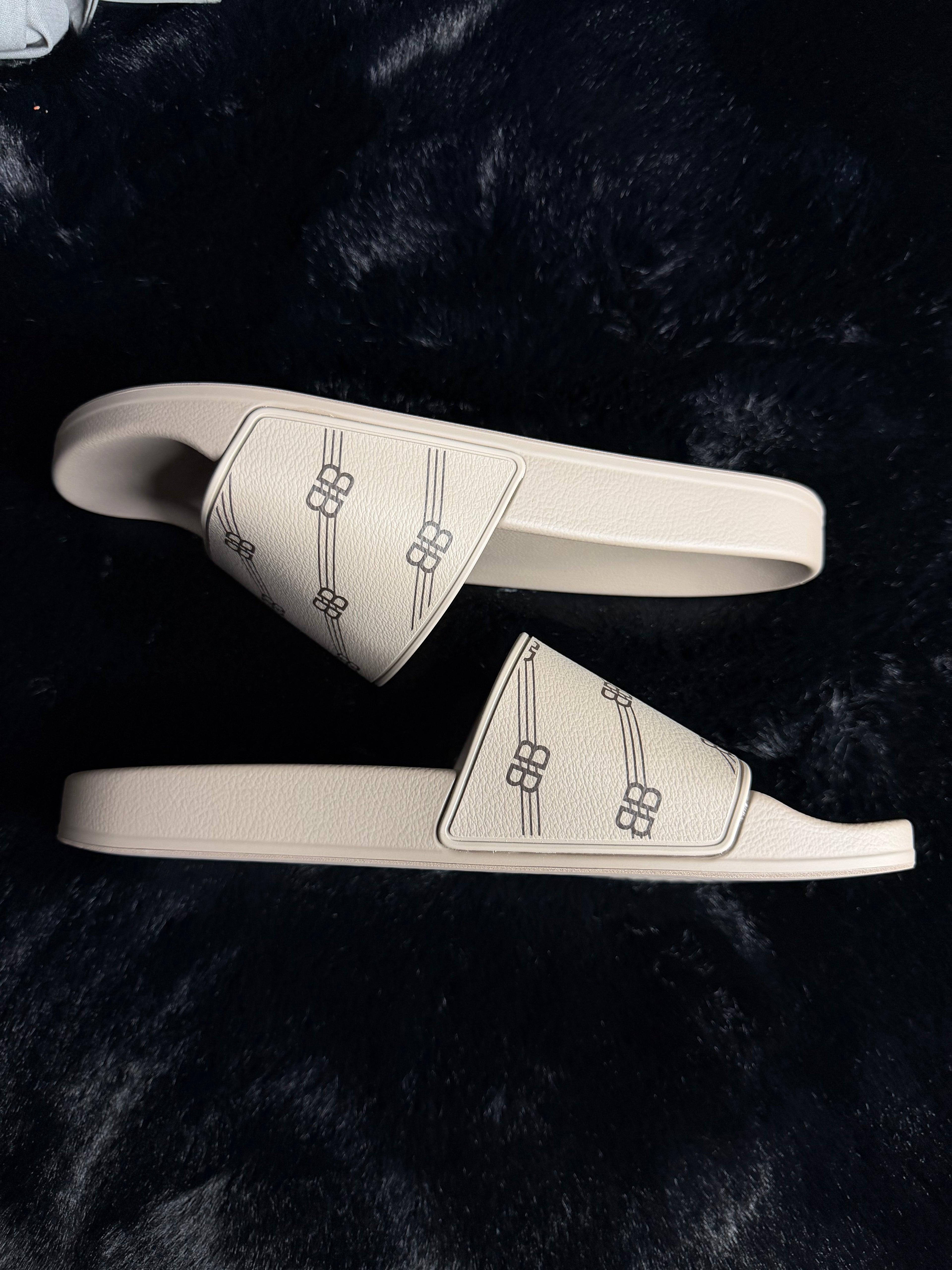 Balenciaga Slides Size 41