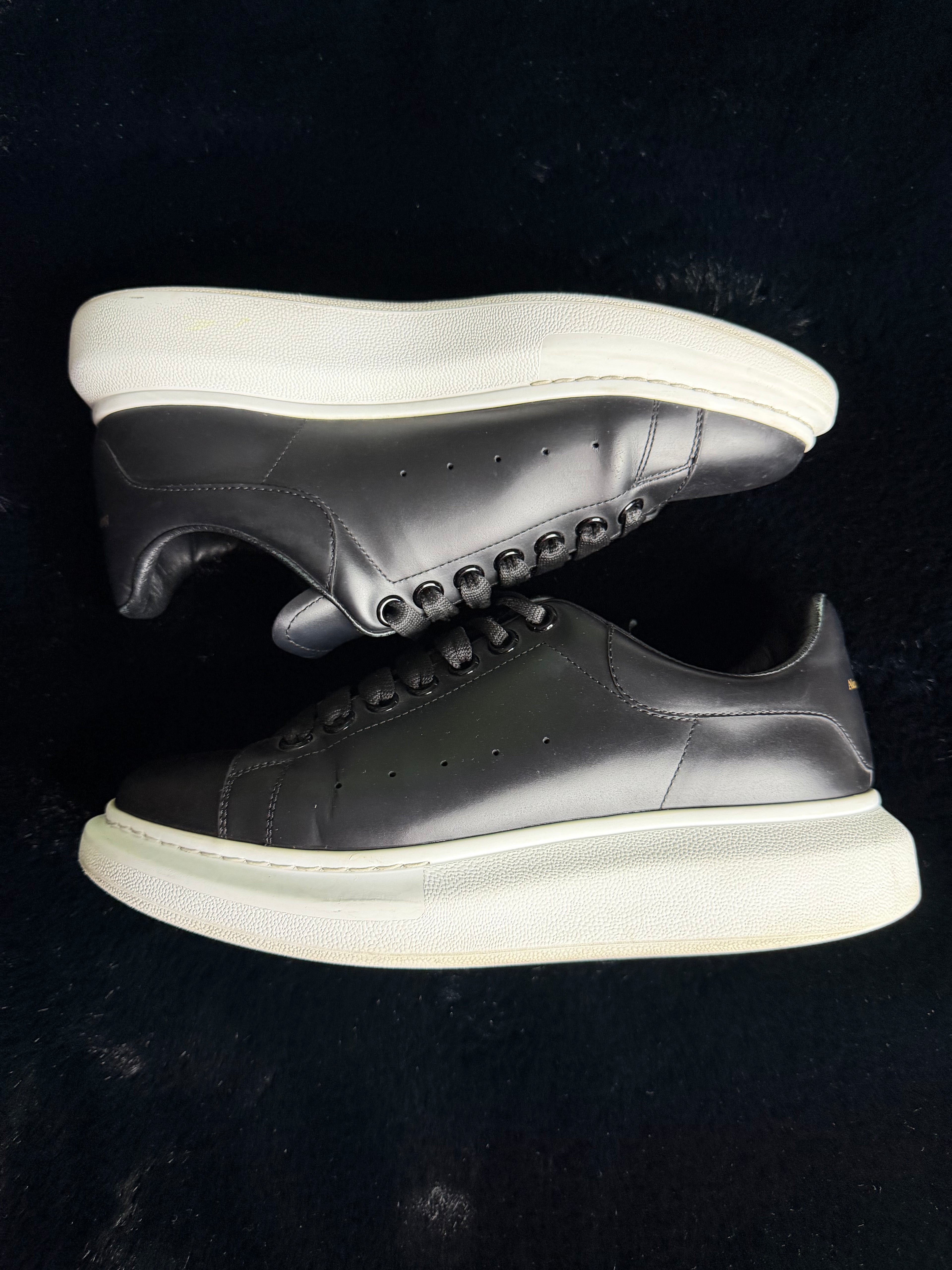Alexander Mcqueen Black Size 40