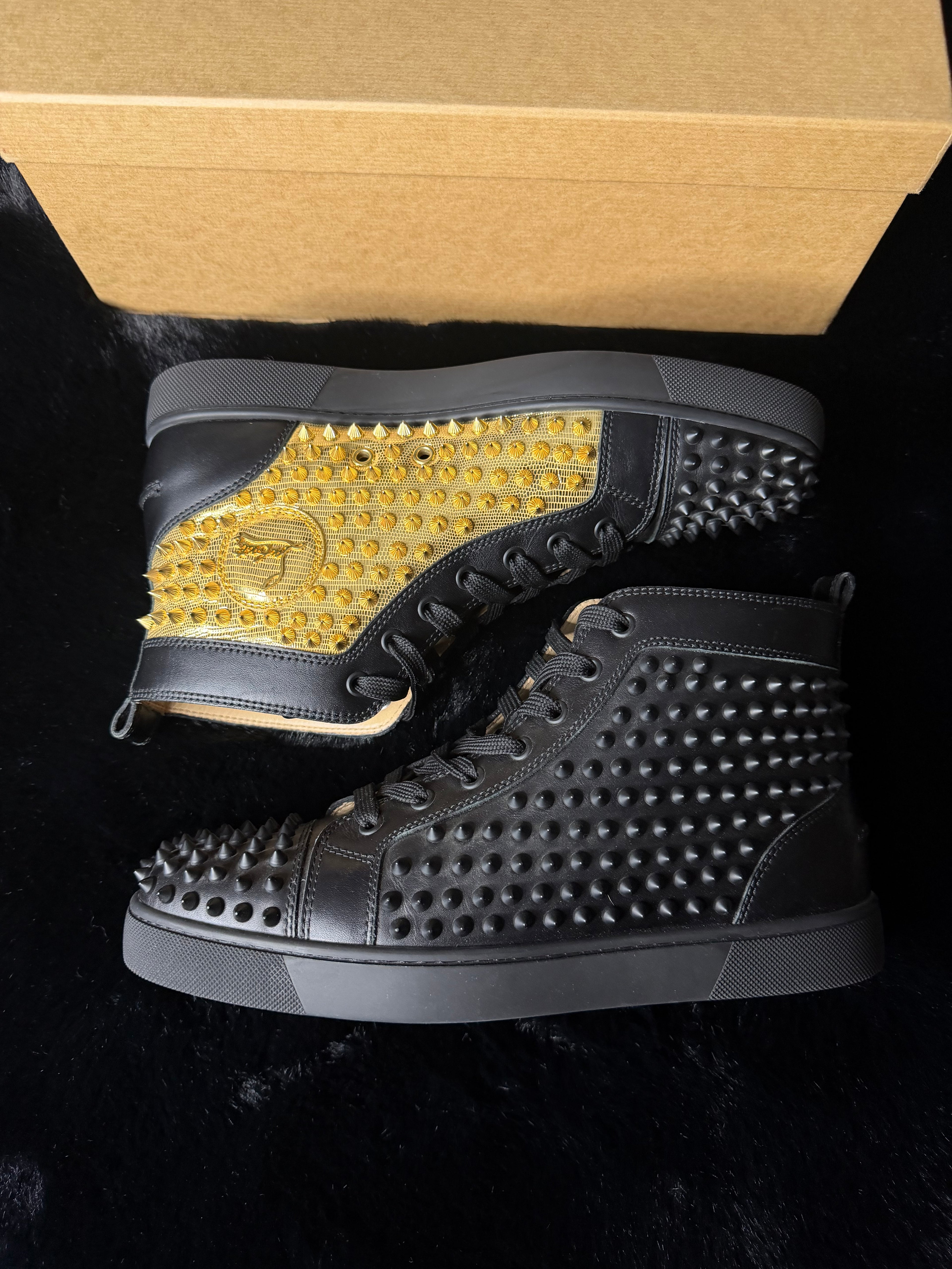 Christian Louboutin Black/Gold Size 41.5