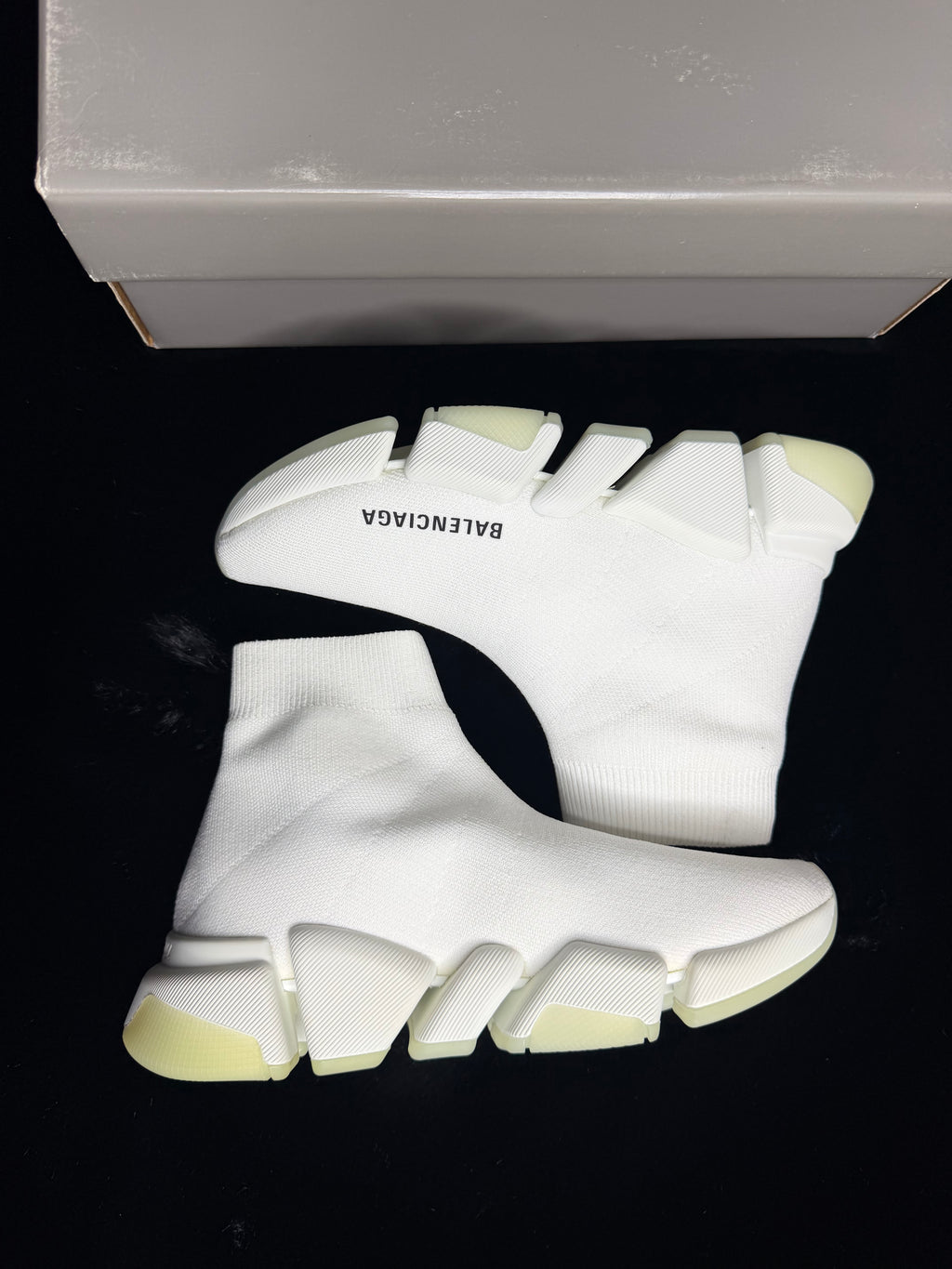 Balenciaga 2.0 Triple White size 35 (5-5.5w)