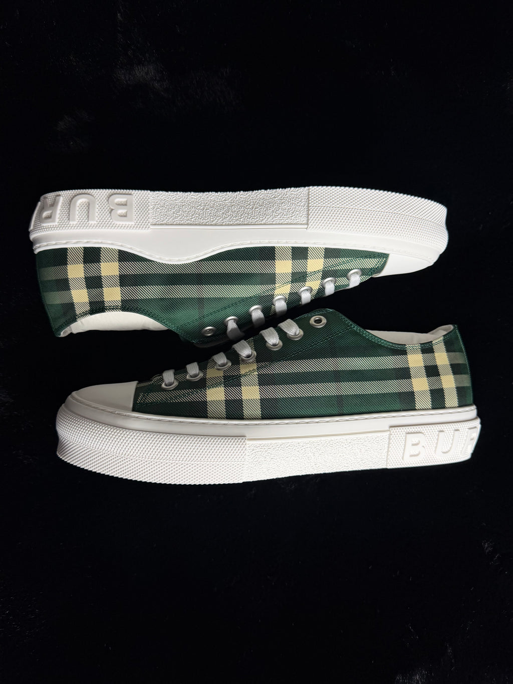 Burberry Check Sneakers Green Size 45