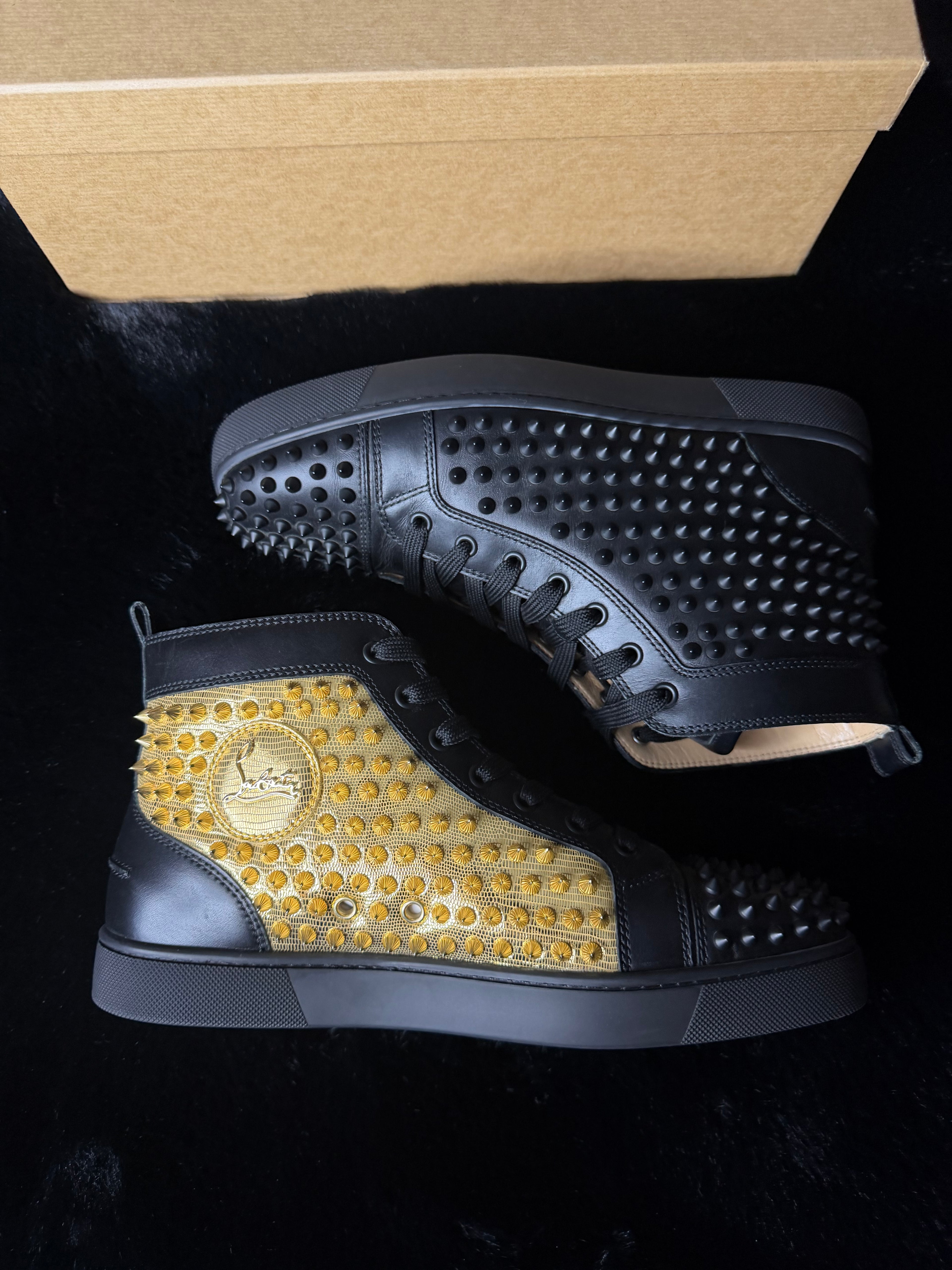 Christian Louboutin Black/Gold Size 41.5