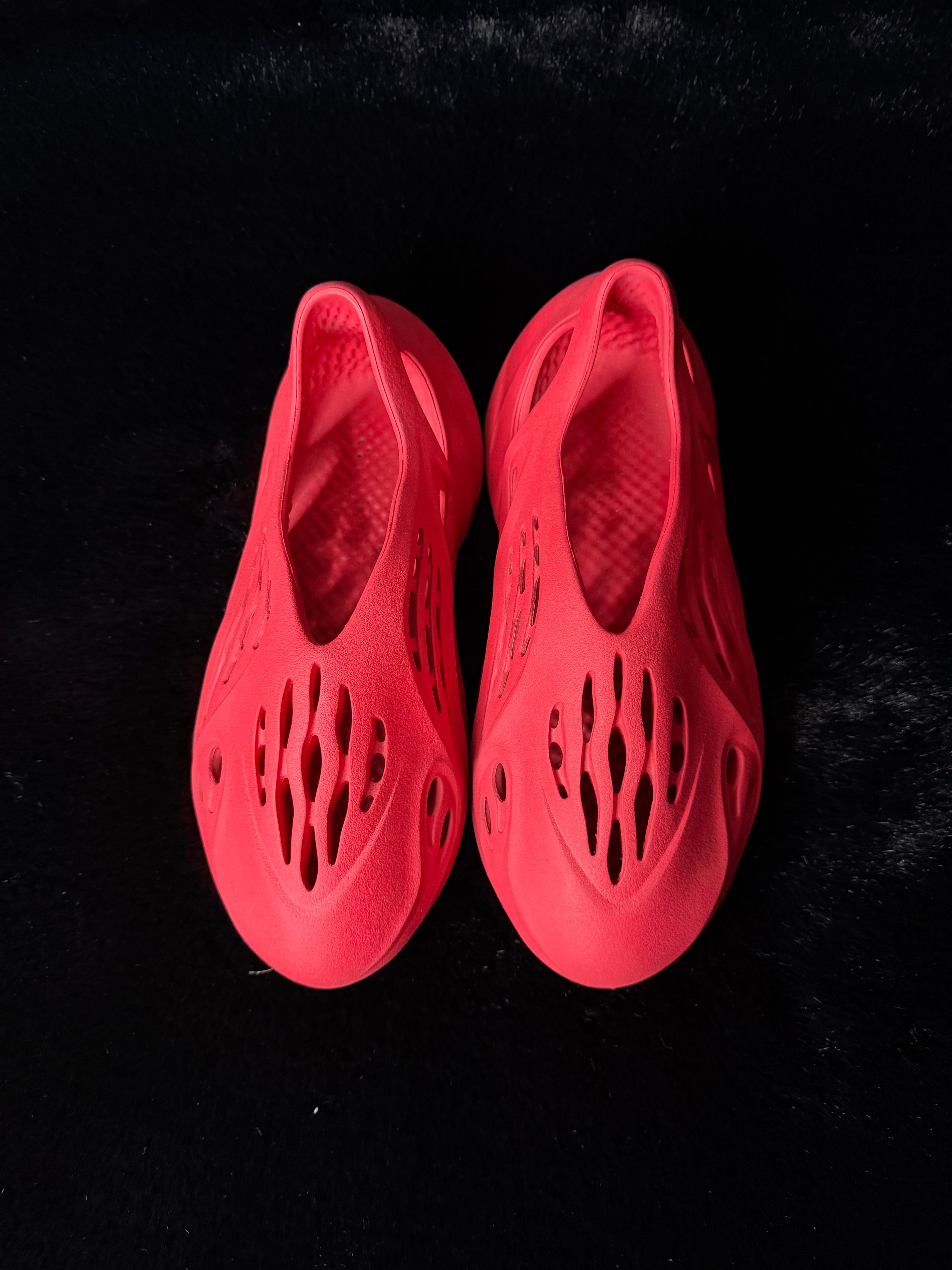Yeezy foam runner size 6