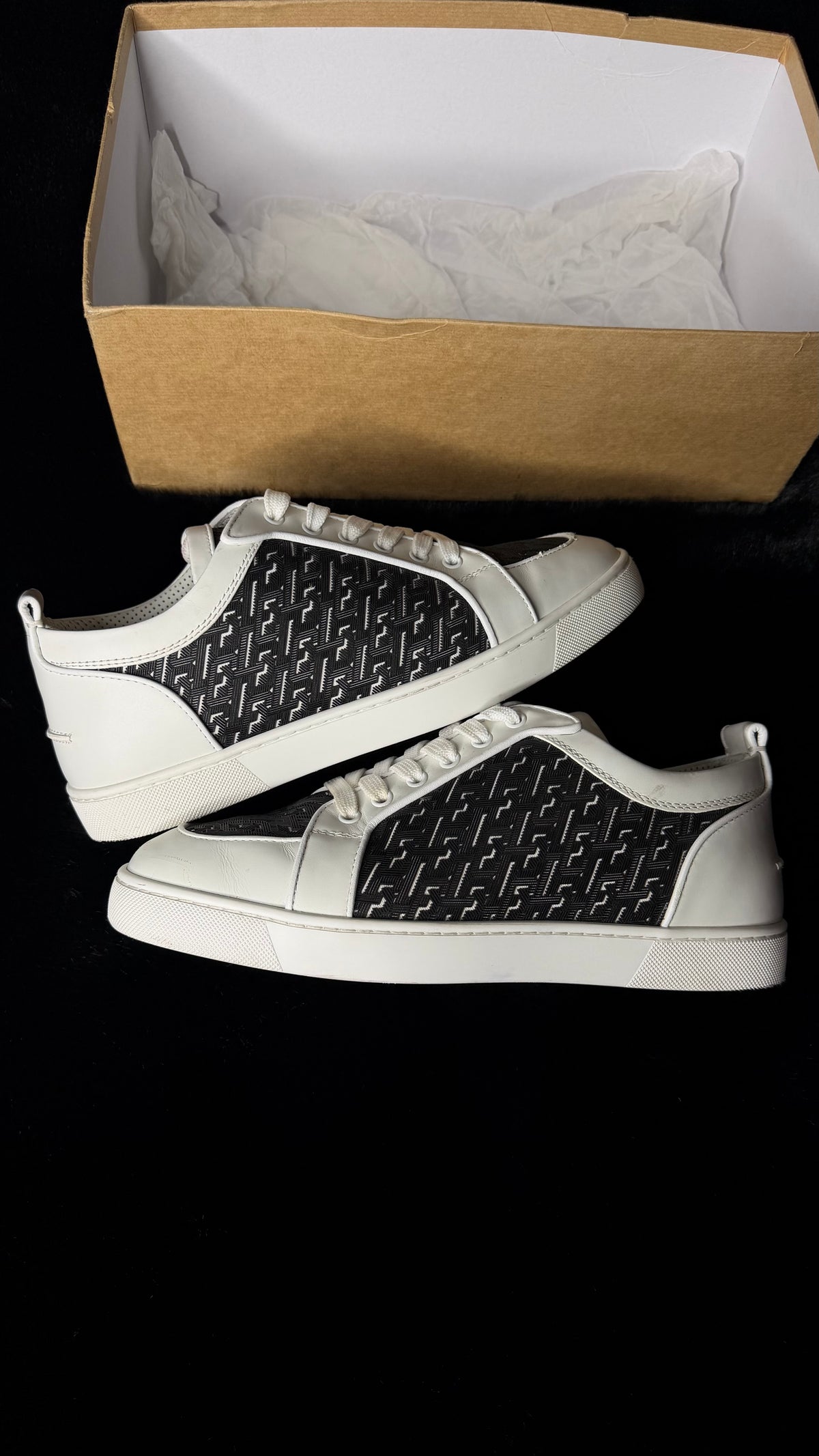 Christian Louboutin Low Size 43