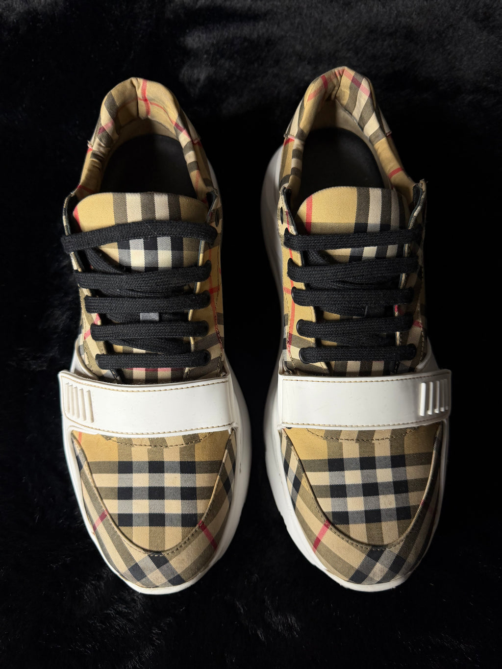 Burberry Ramsey Size 40