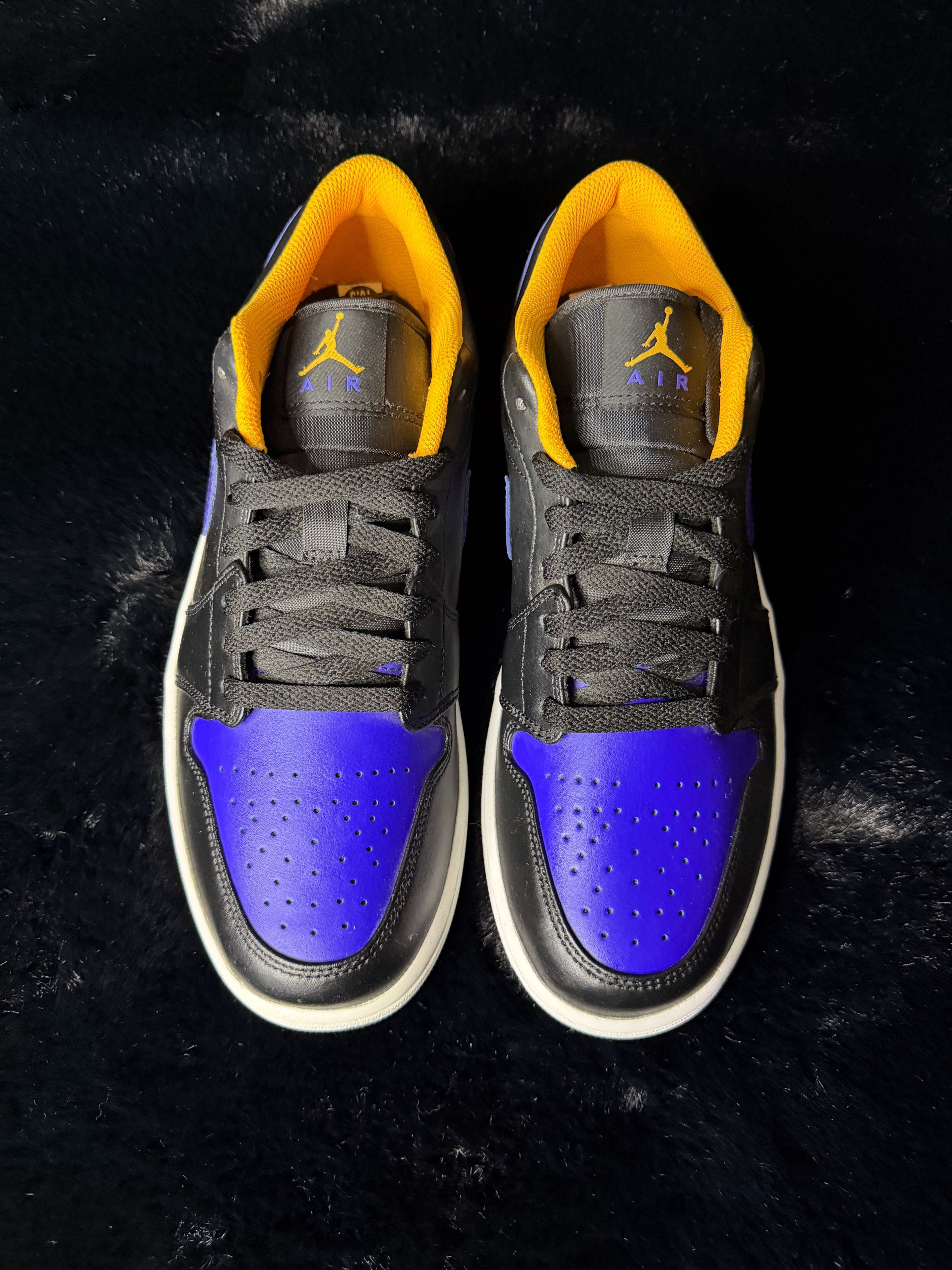 Jordan 1 low new size 10.5