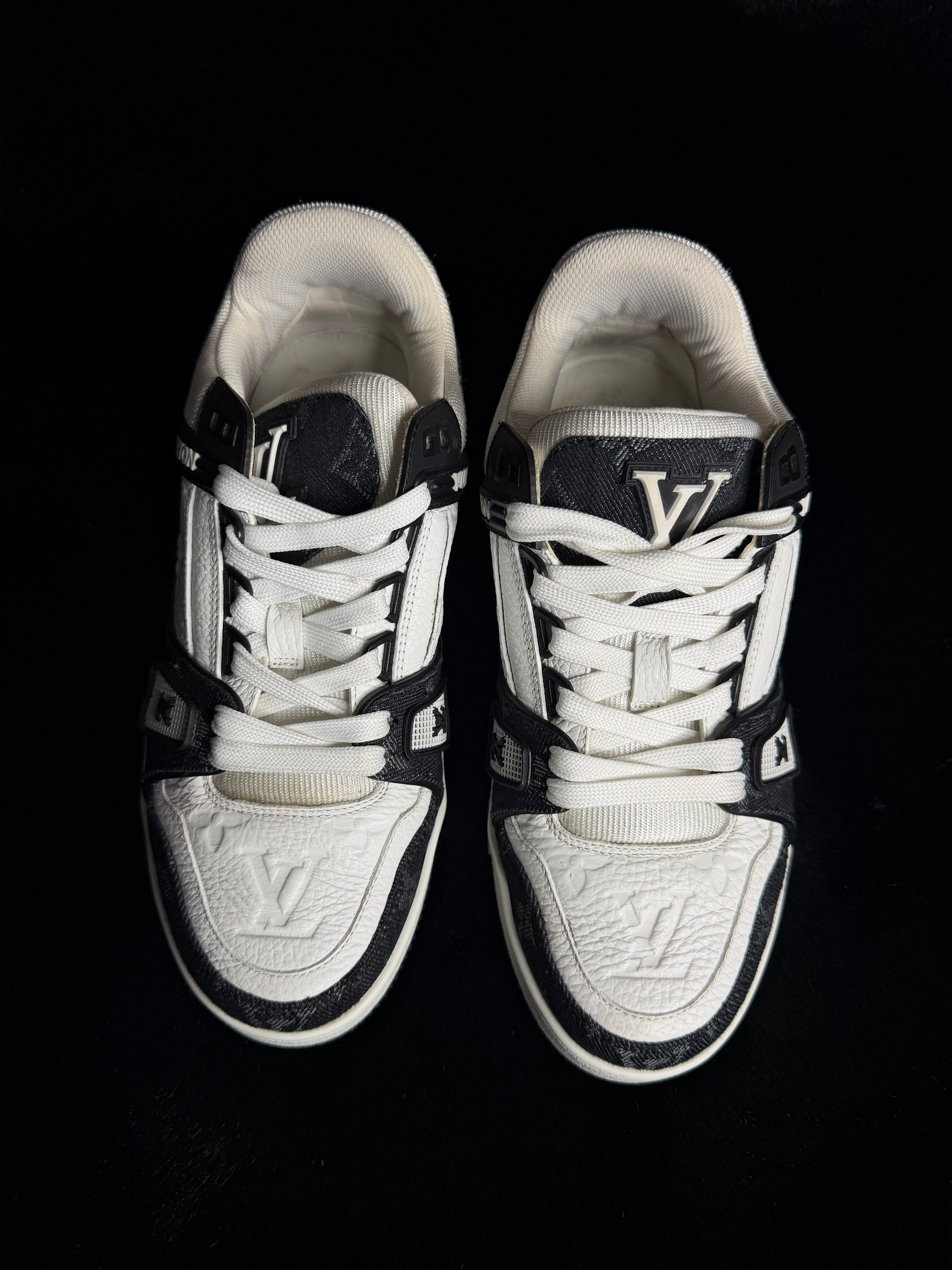 Louis Vuitton Trainers Size 3LV (6.5-7w)