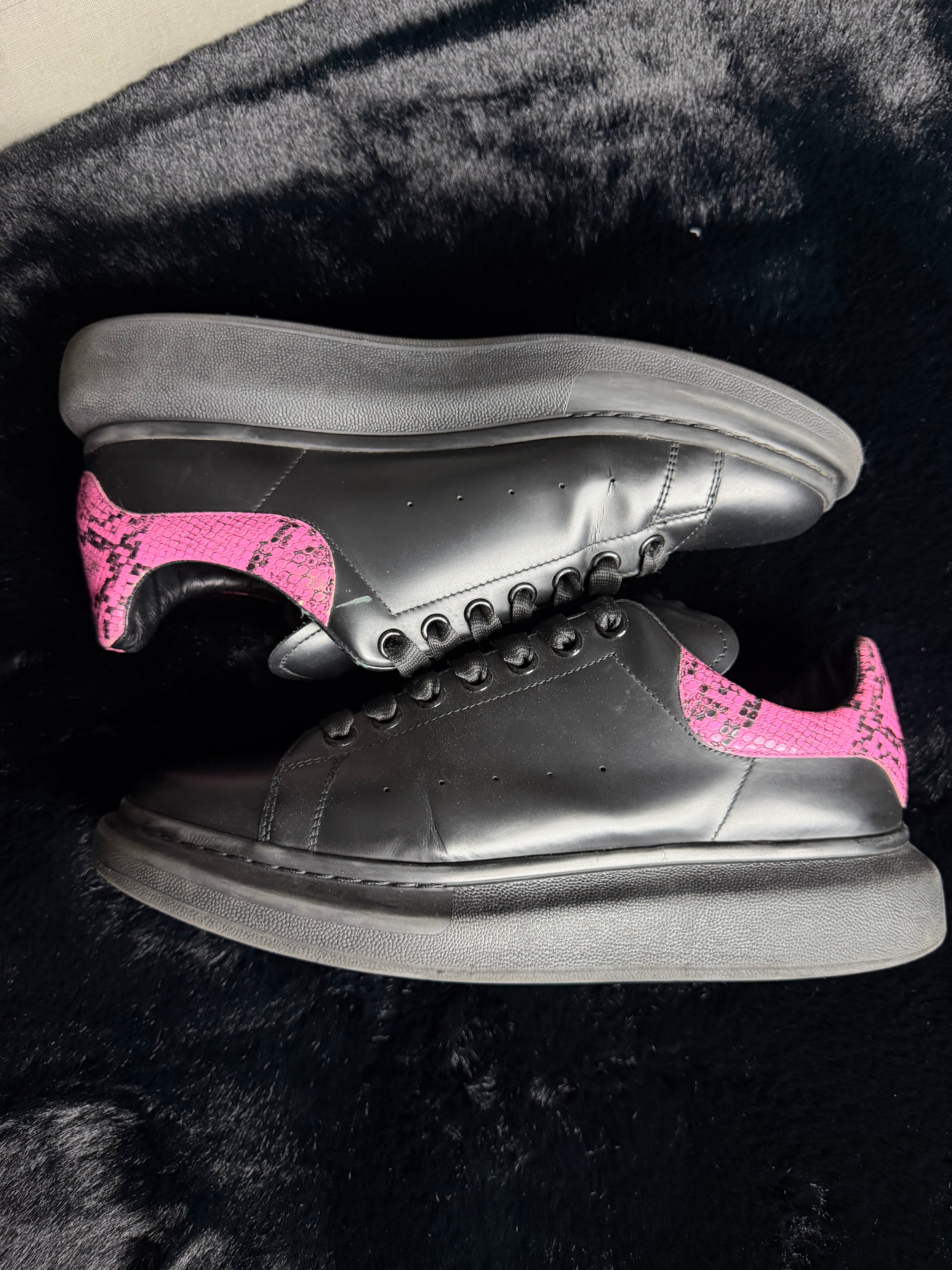 Alexander Mcqueen Black Snakeskin Size 44