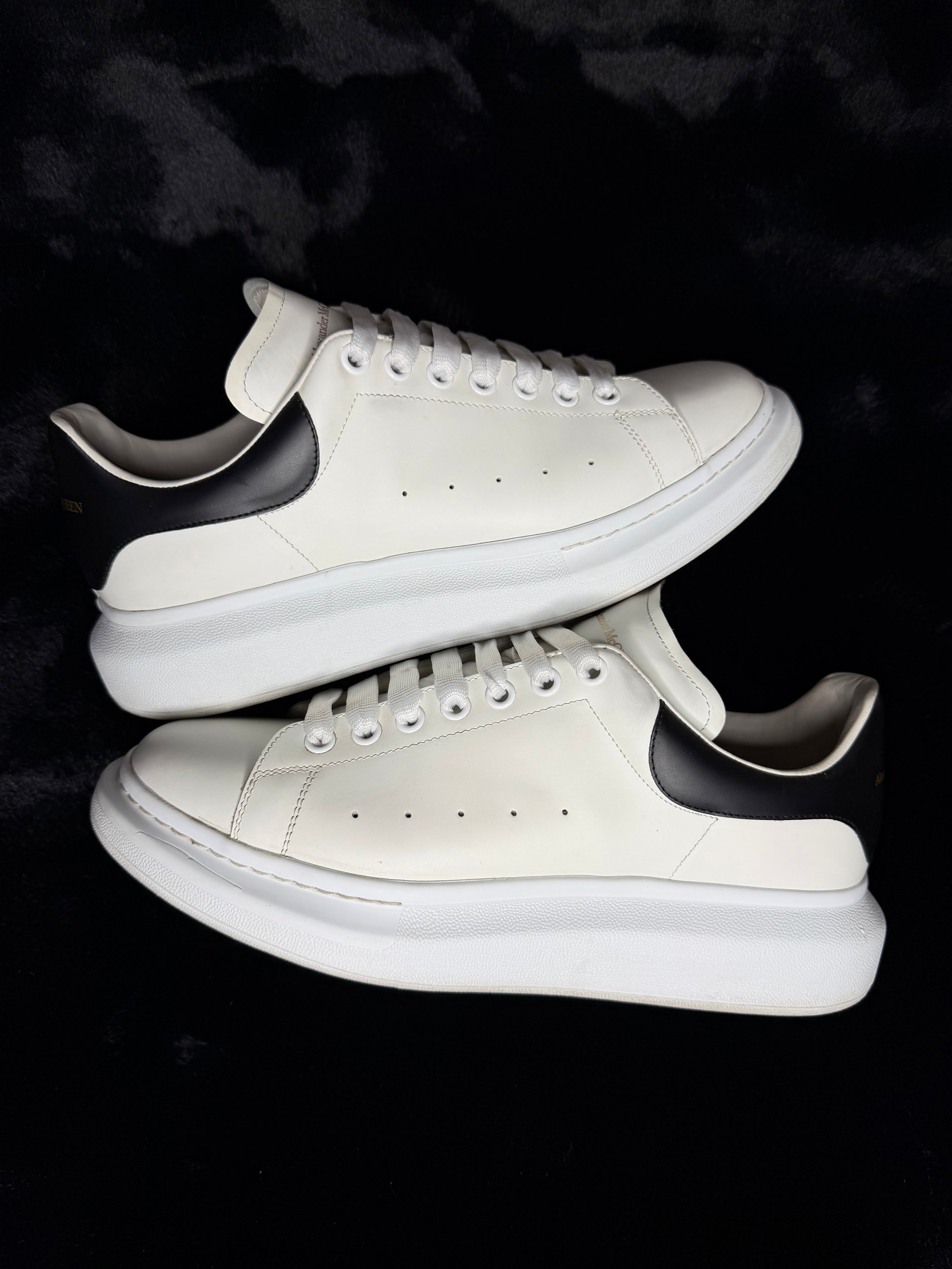 Alexander mcqueen White Black Size 45