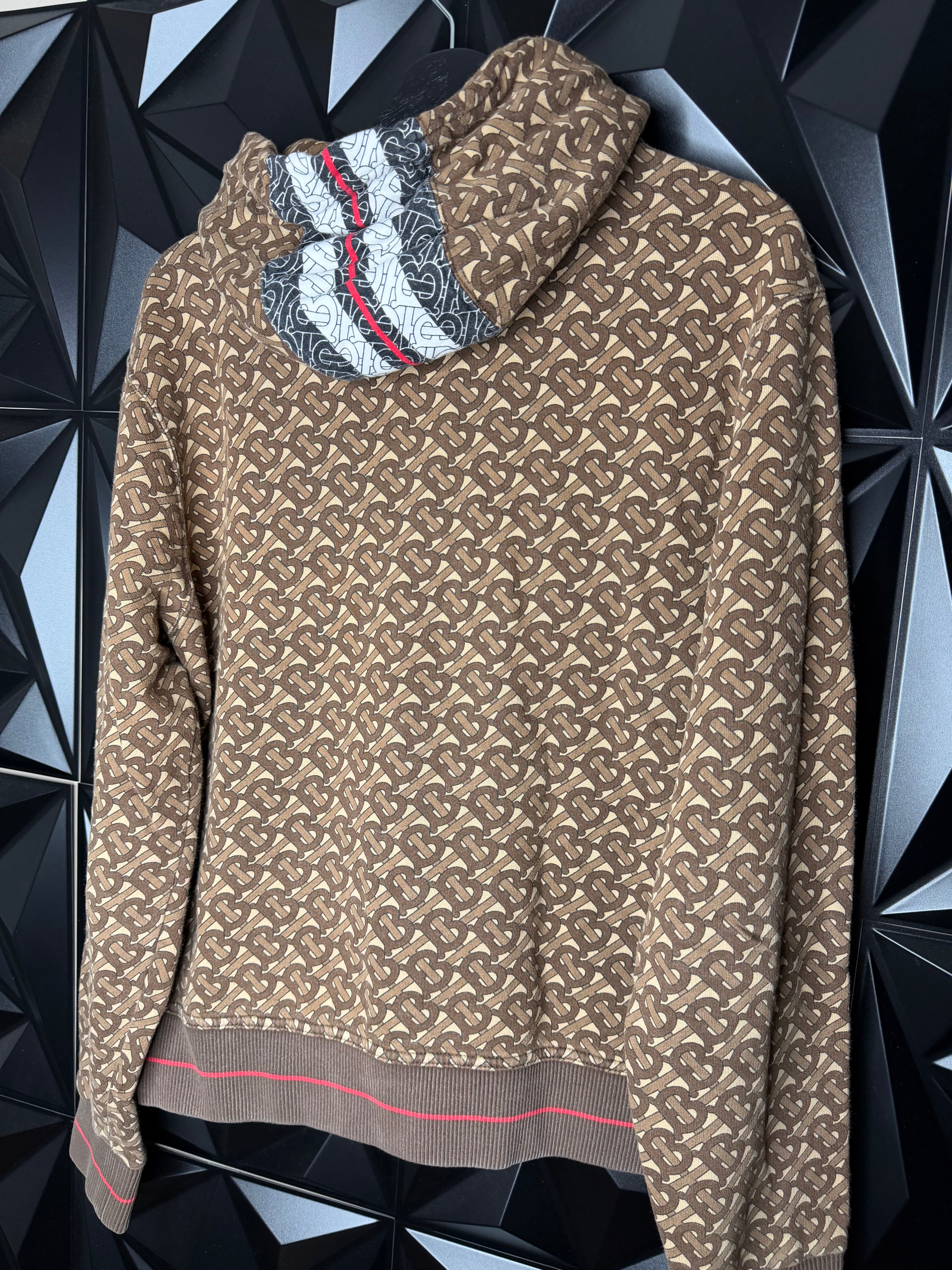 Burberry Print Hoodie Size Large