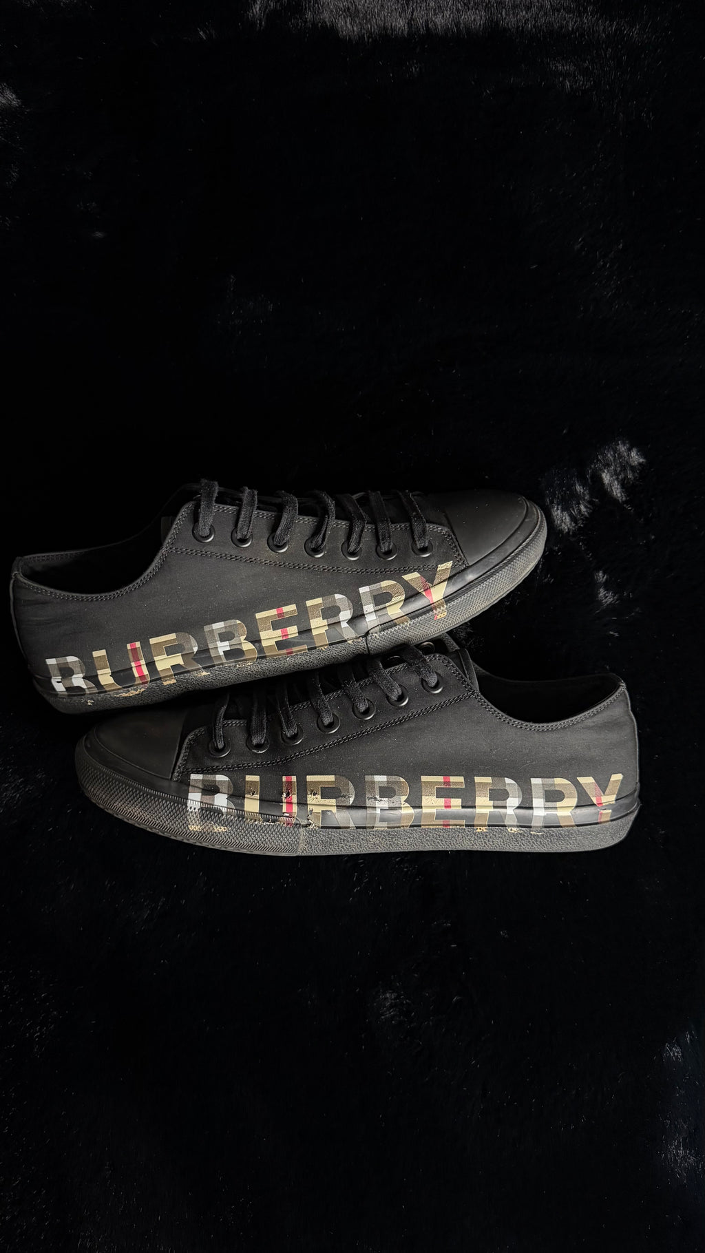 Burberry Converse Black Size 46