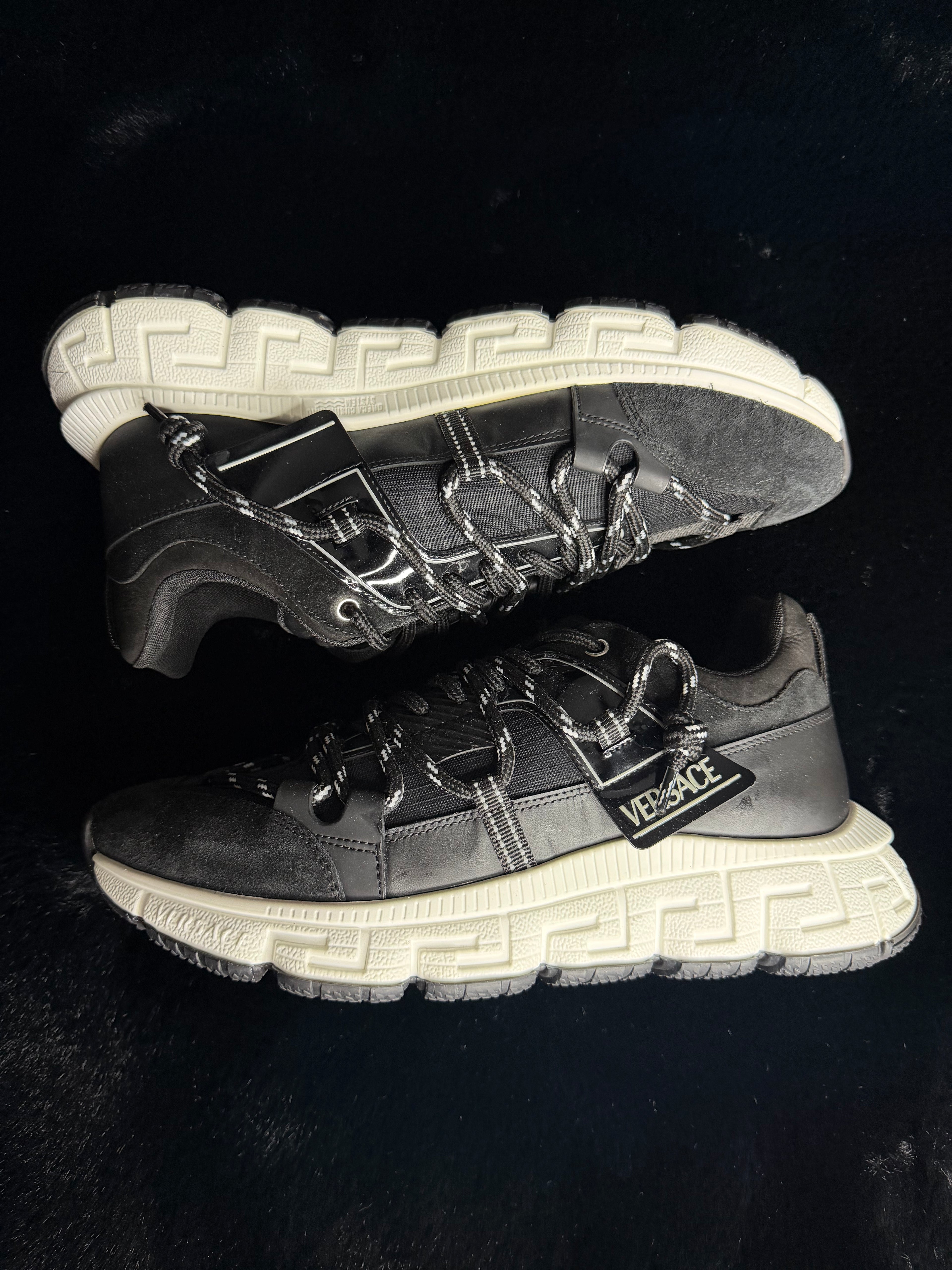 Versace Trigreca V2 Size 40