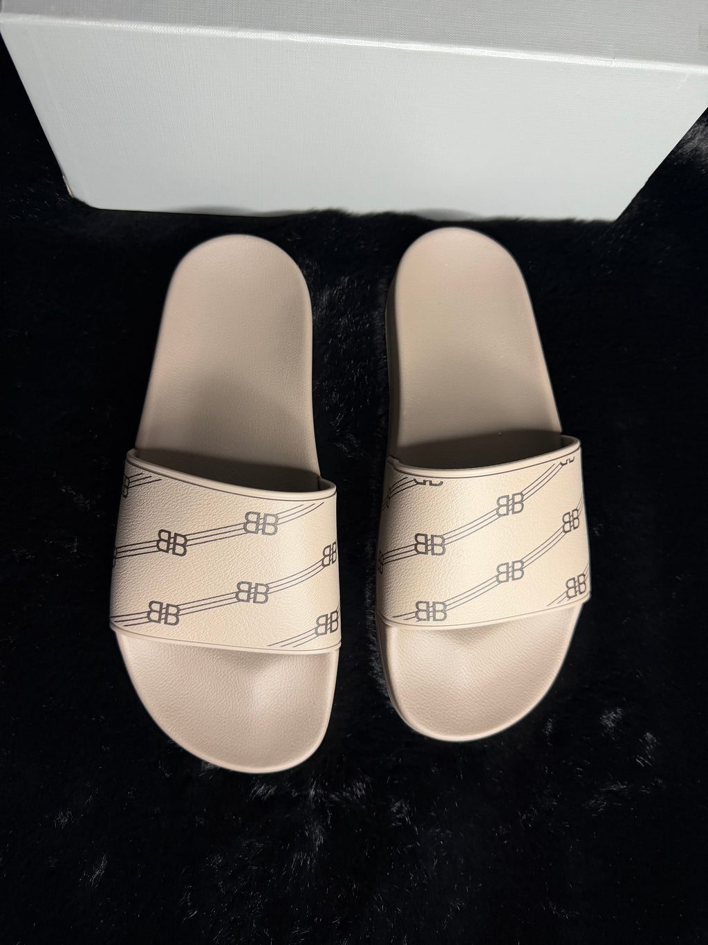 Balenciaga Slides Size 41
