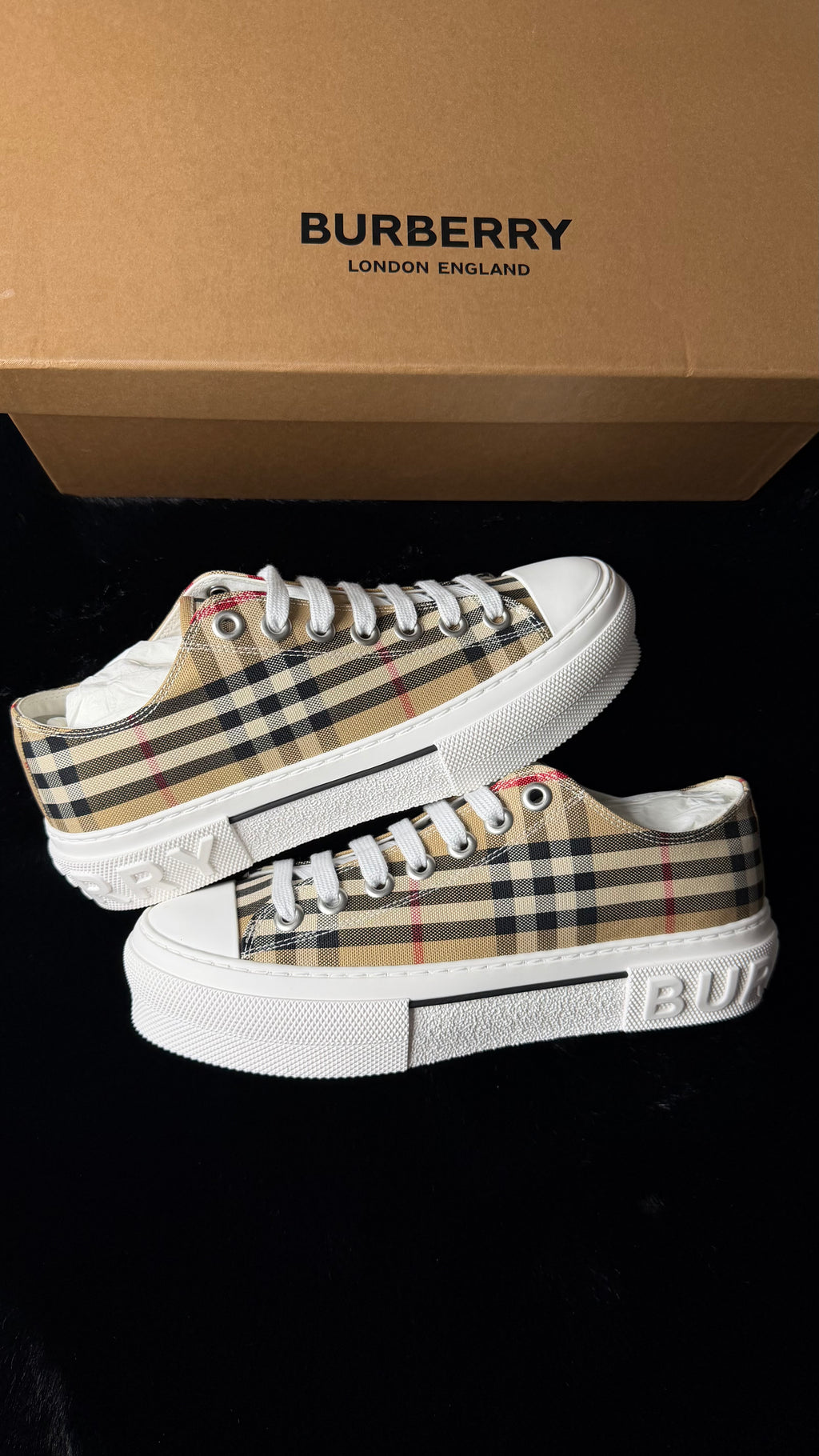 Burberry Jack Vintage Check size 38.5