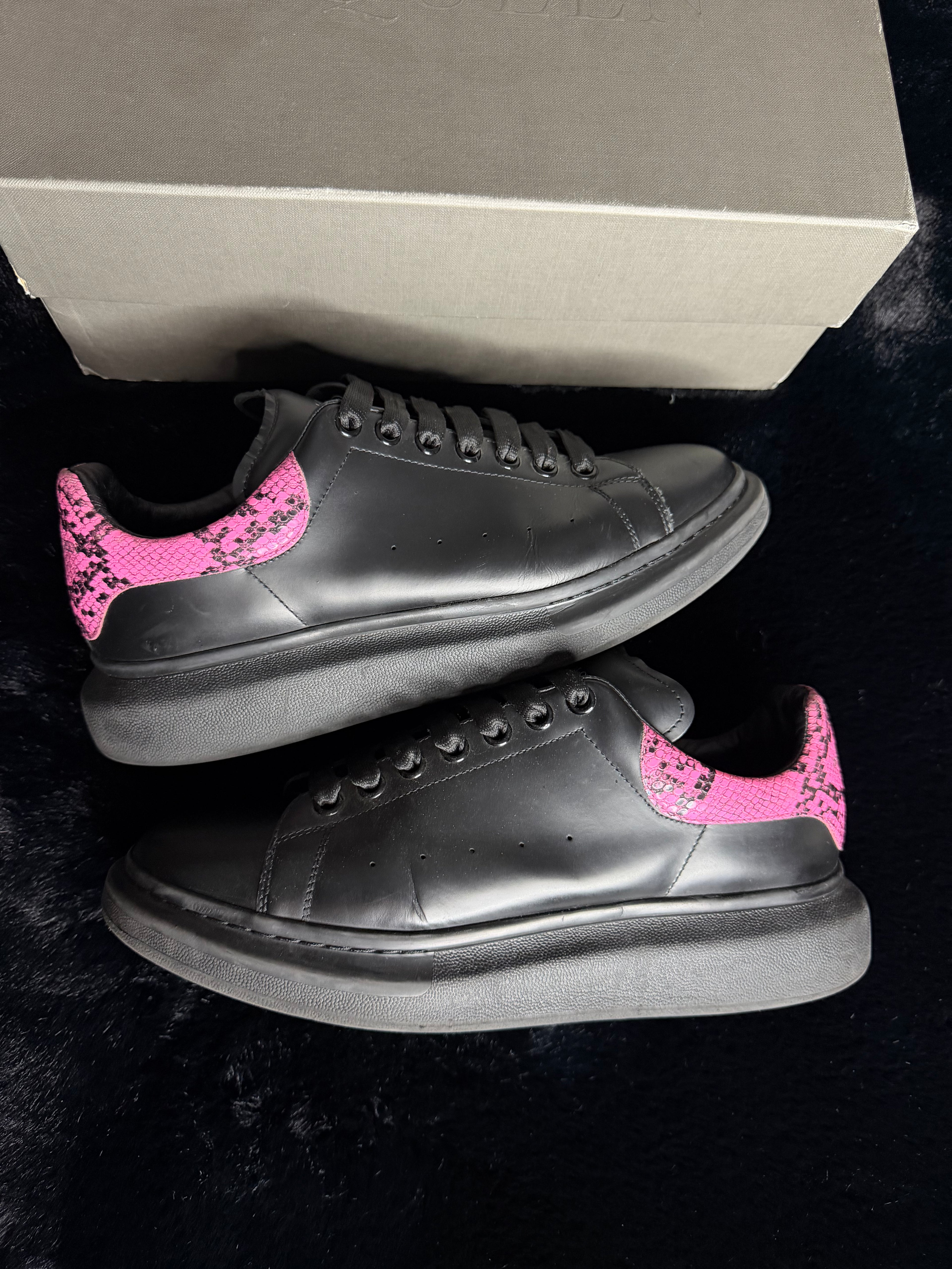 Alexander Mcqueen Black Snakeskin Size 44