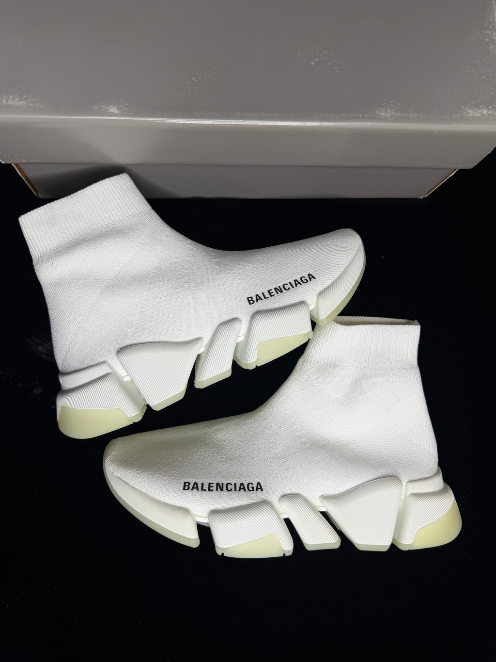 Balenciaga 2.0 Triple White size 35 (5-5.5w)