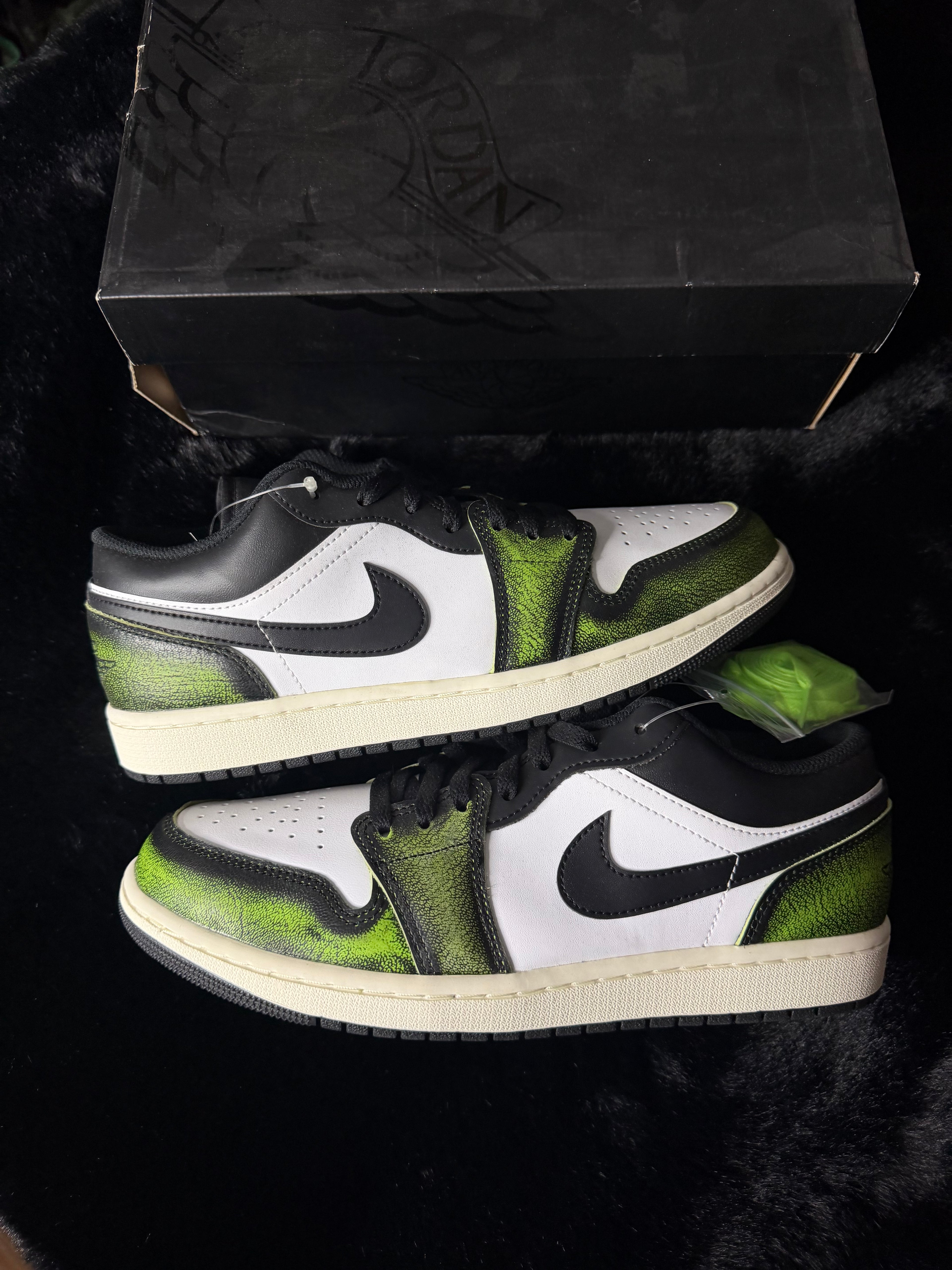Jordan 1 low new size 10