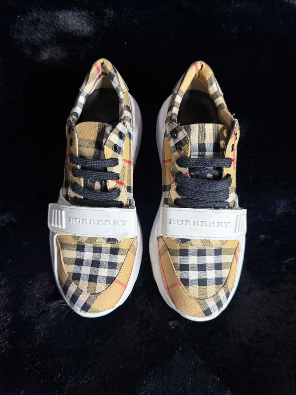 Burberry Ramsey Sneakers Size 38