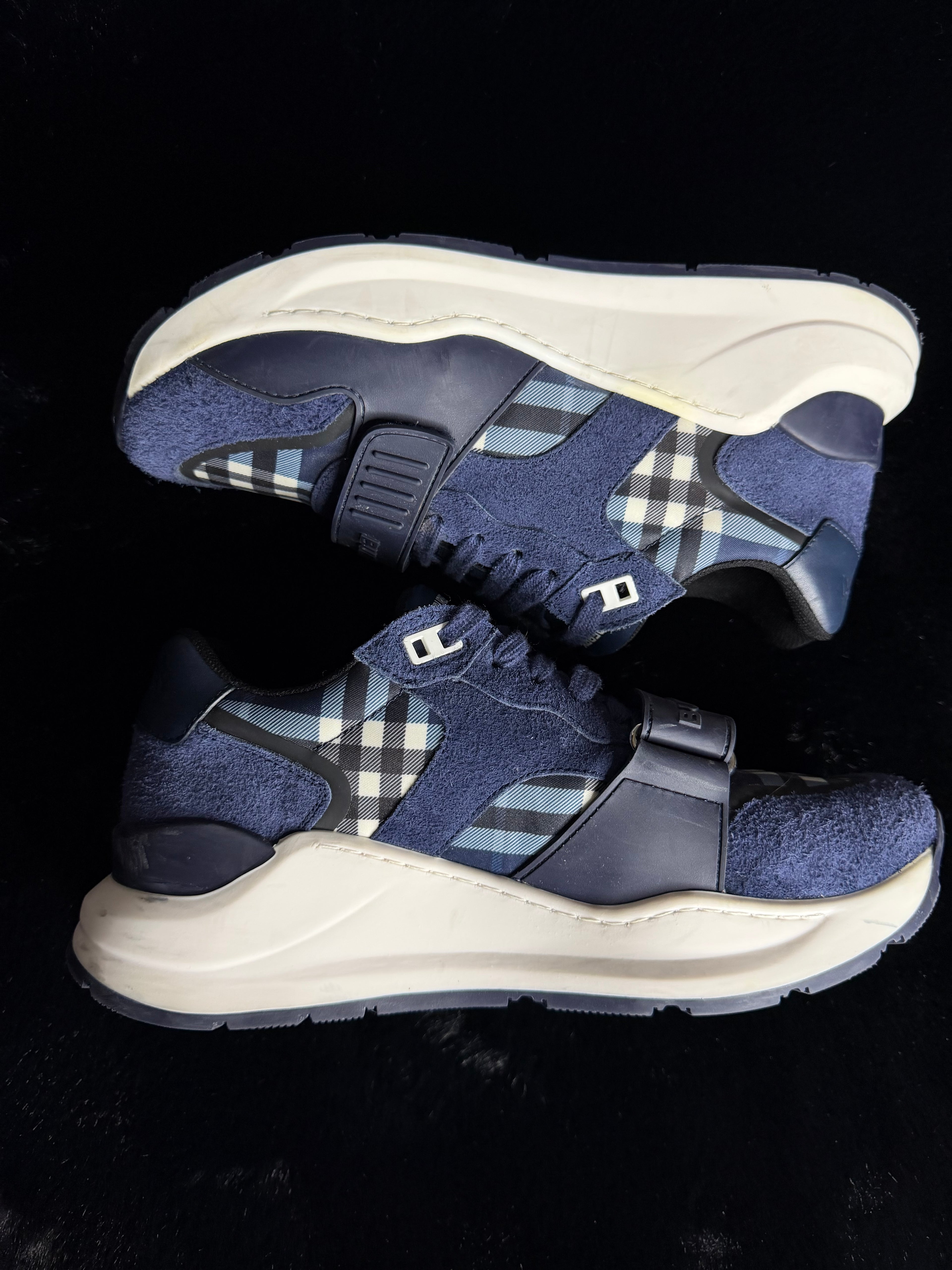 Burberry Ramsey Sneakers Size 40.5