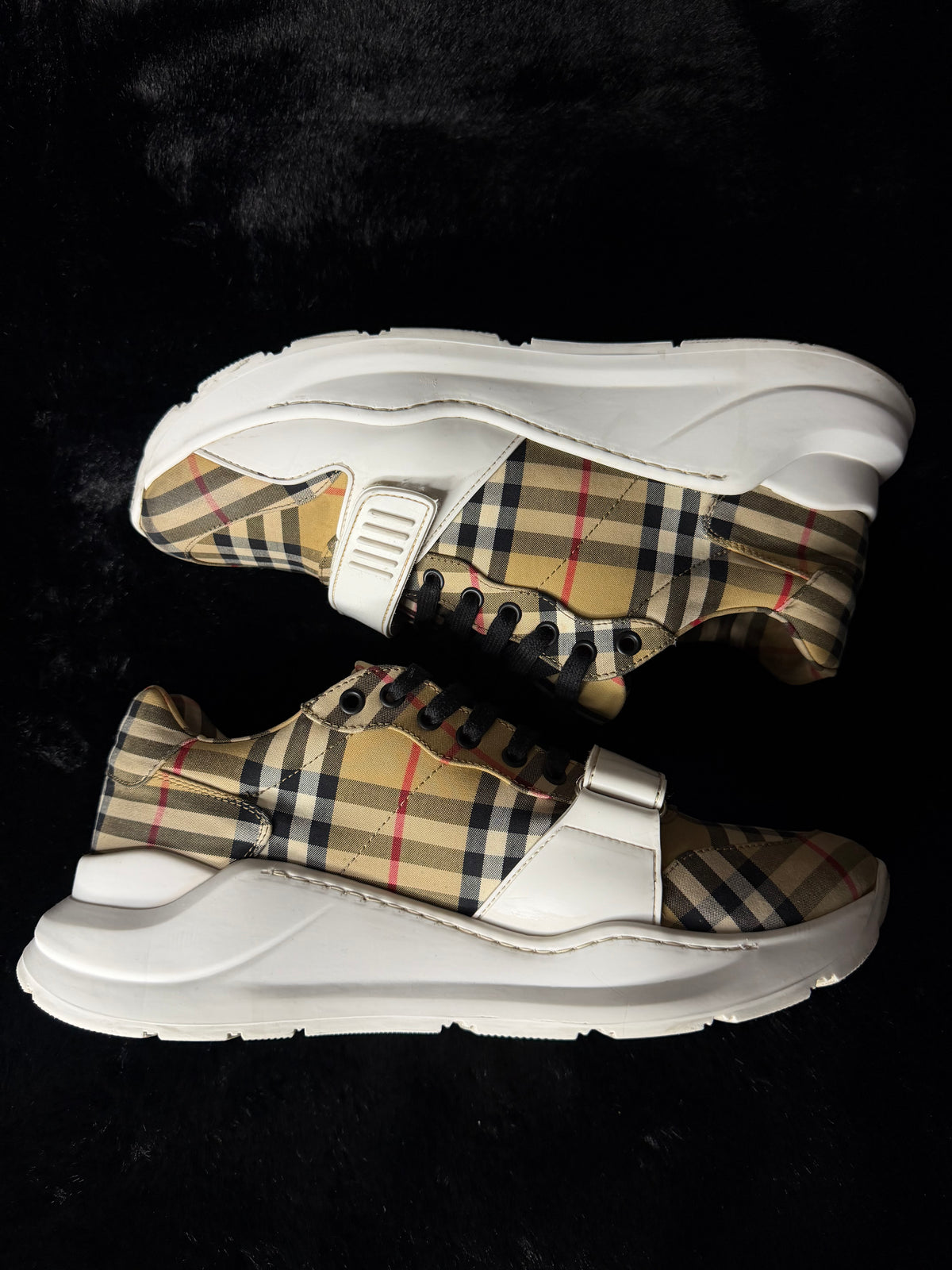Burberry Ramsey Size 40