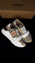 Burberry Ramsey Size 40