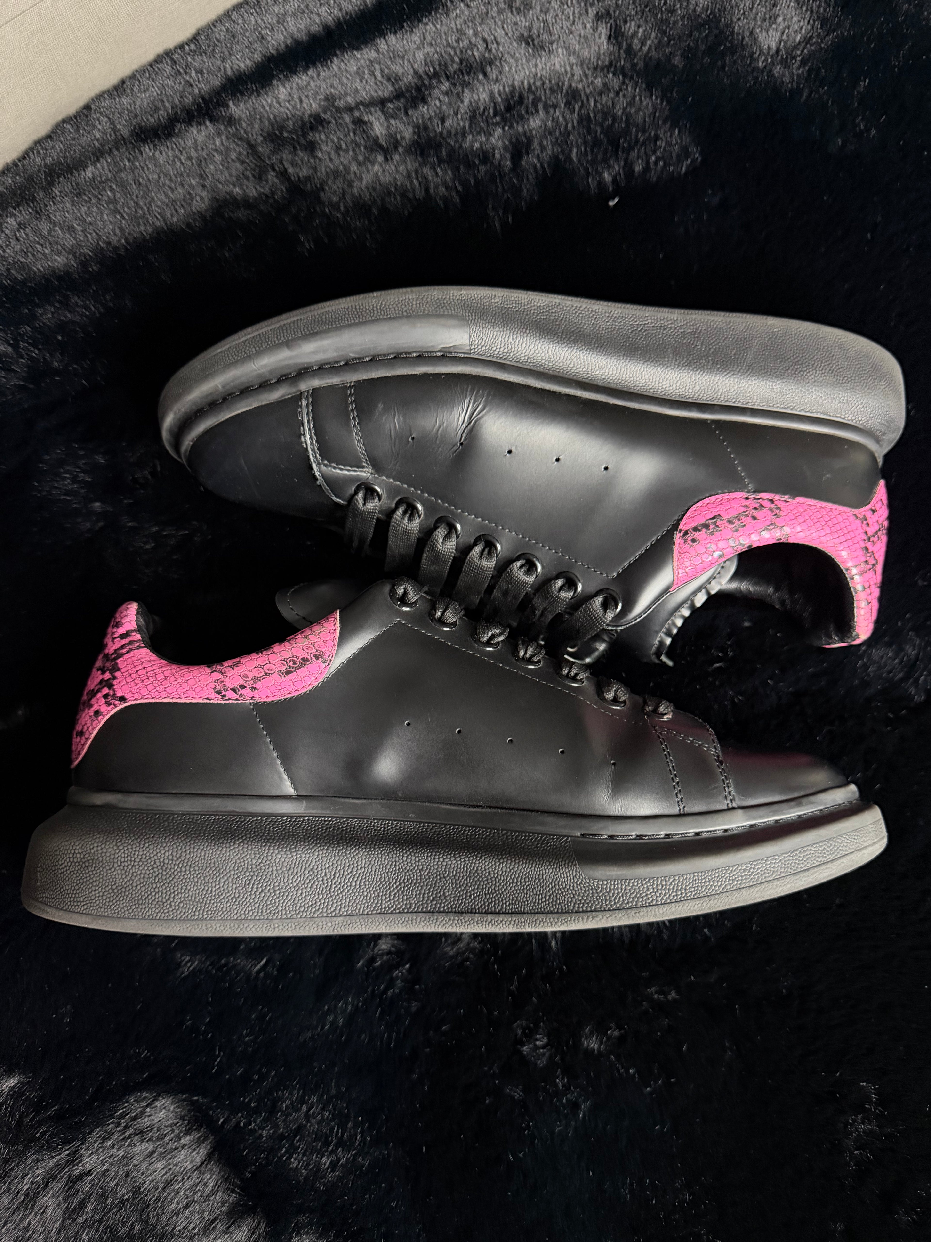 Alexander Mcqueen Black Snakeskin Size 44