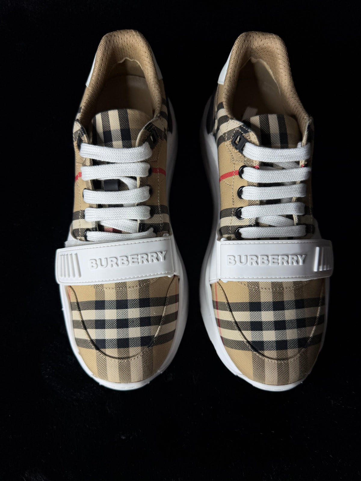 Burberry Ramsey Size 40