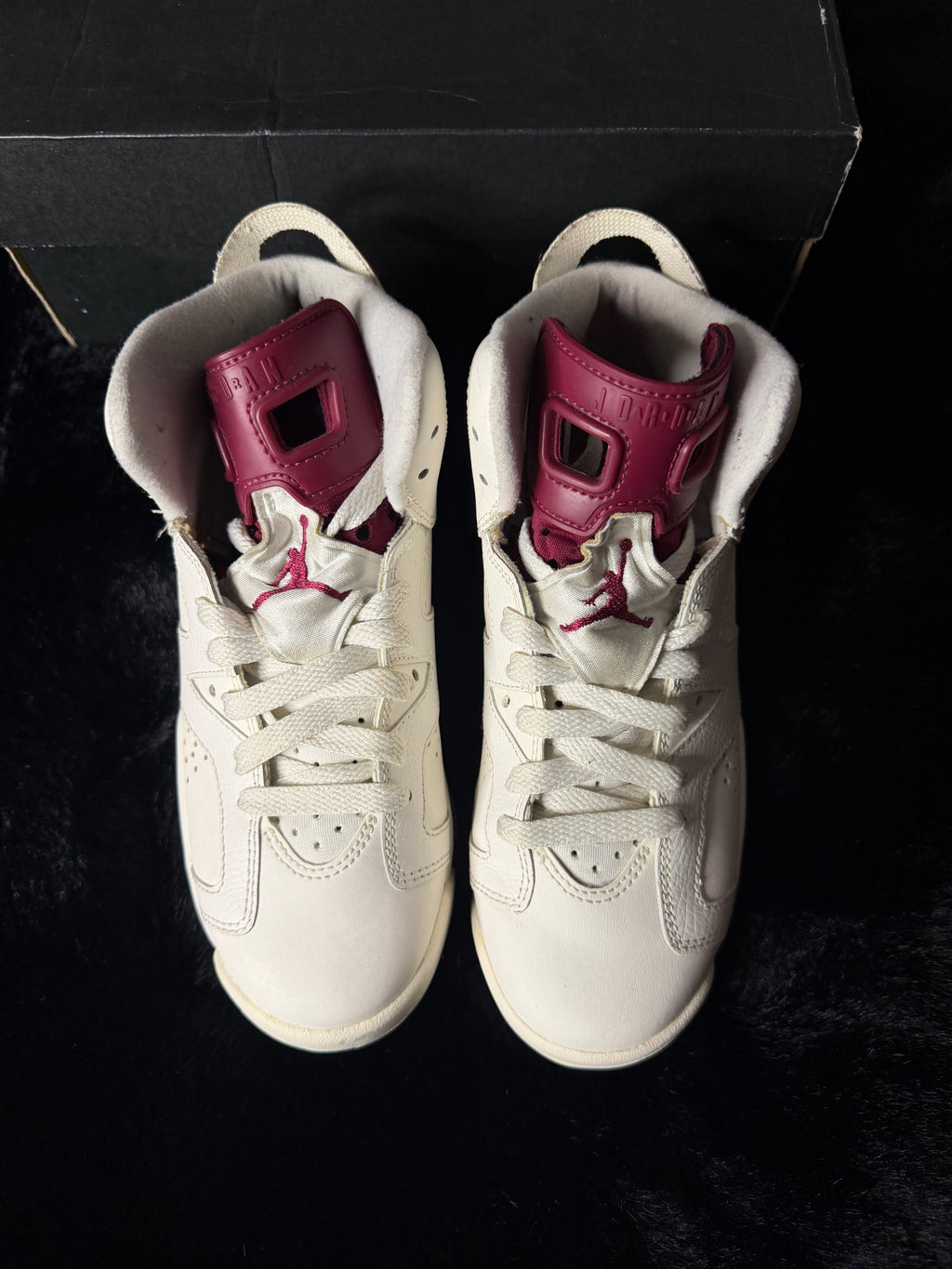 Jordan 6 size 4.5