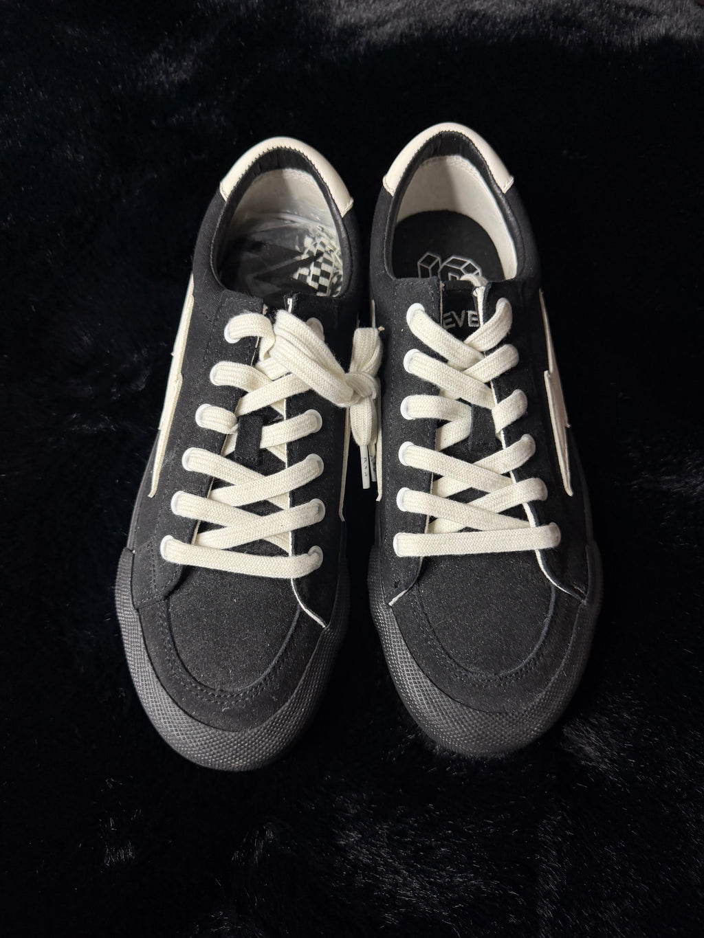 Revenge storm Size 8
